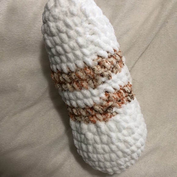 Bee. Hand crocheted. Stuffed. New. - Picture 5 of 5